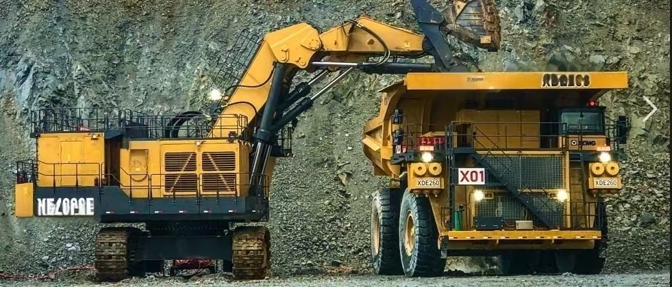 Mining Dump Truck